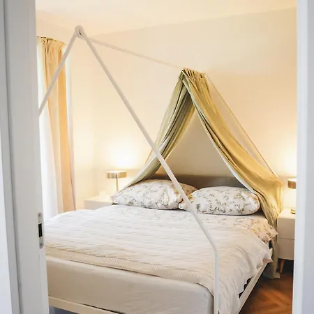 Apartamento Pioneer House - App With Free Parking Place, Terrace And Private Garden