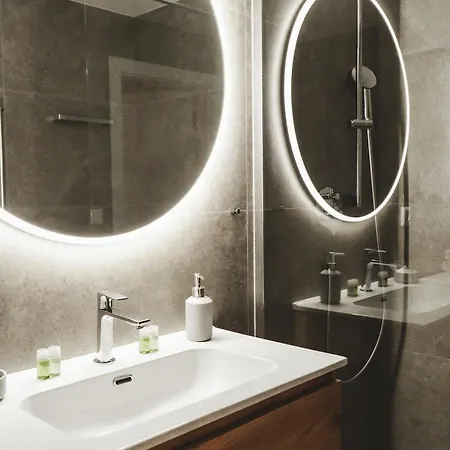 Apartamento Pioneer House - App With Free Parking Place, Terrace And Private Garden Bratislava